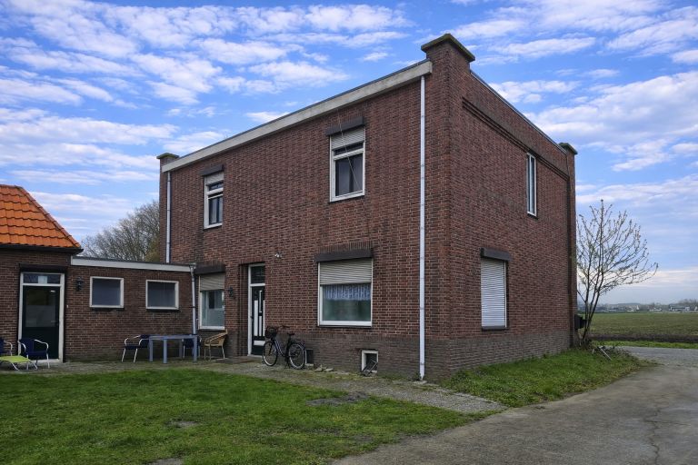 09